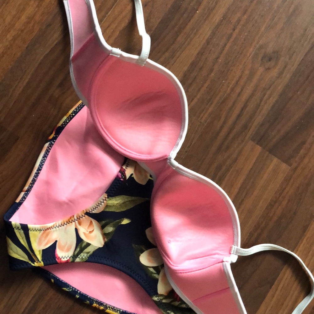 Triangl bikini - Picture 3 of 4
